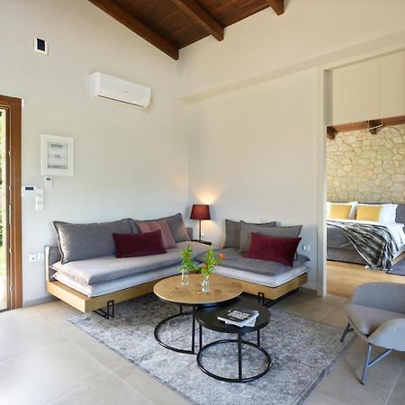 Amfikleia Chalet By Relax In Greece Exterior photo