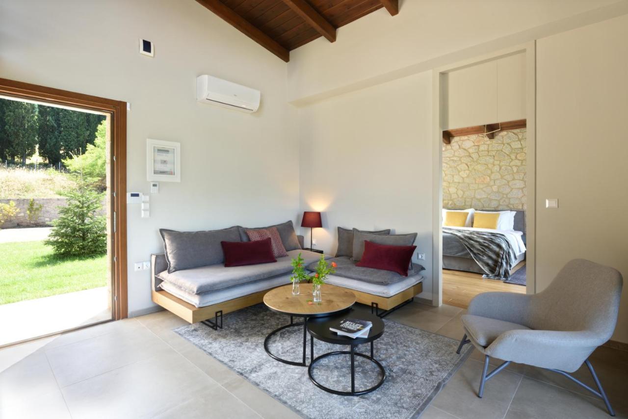 Amfikleia Chalet By Relax In Greece Exterior photo